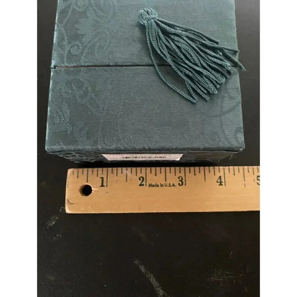 Handcrafted Glass Elephant Figurine With Gold Accents & Gift Box ABOUT FACE - Picture 15 of 16